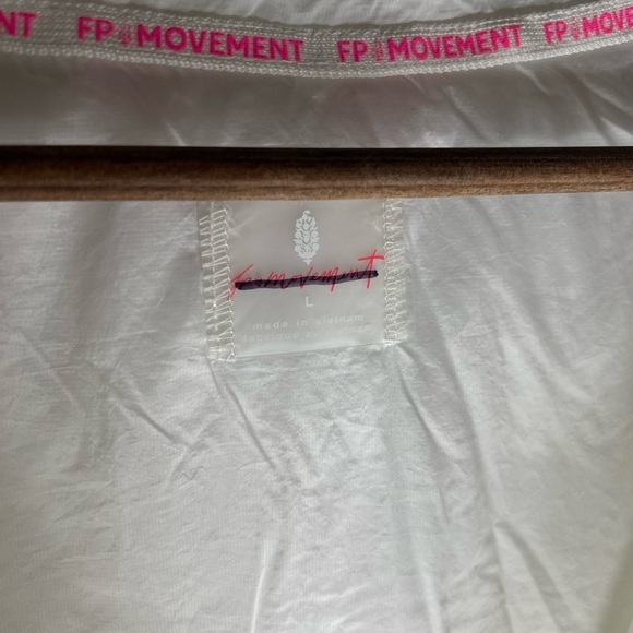 Free People Movement In A Bubble Puffer Vest Jacket In White - Picture 13 of 16